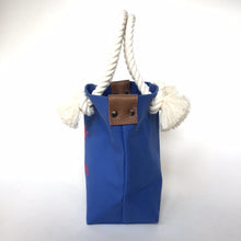 画像をギャラリービューアに読み込む, BRANCHES オリジナル トートバッグ *珊瑚刺繍入り*ロイヤルブルー(赤刺繍、白紐)