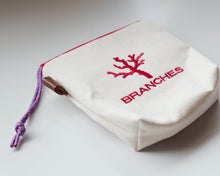 画像をギャラリービューアに読み込む, NEW✨ 珊瑚ロゴ刺繍ポーチ Sサイズ(キナリ)