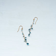 画像をギャラリービューアに読み込む, ✨NEW【11月の誕生石】ブルートパーズのチェーンピアス