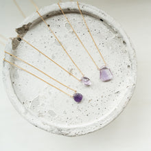 画像をギャラリービューアに読み込む, アメシストのネックレス/シェル型