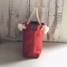 画像をギャラリービューアに読み込む, BRANCHES オリジナル トートバッグМ *珊瑚刺繍入り*スカーレット(白刺繍、白紐)