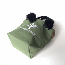 画像をギャラリービューアに読み込む, BRANCHES オリジナル トートバッグ *珊瑚刺繍入り*エバーグリーン(白刺繍、黒紐)