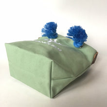 画像をギャラリービューアに読み込む, BRANCHES オリジナル トートバッグ *珊瑚刺繍入り*スモーキーセラドン(白刺繡、青紐)