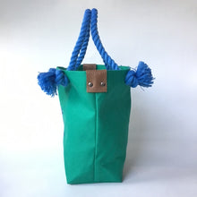 画像をギャラリービューアに読み込む, BRANCHES オリジナル トートバッグМ *珊瑚刺繍入り*グリーン(青刺繍、青紐)