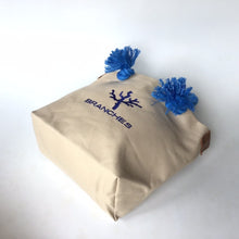画像をギャラリービューアに読み込む, BRANCHES オリジナル トートバッグМ *珊瑚刺繍入り*アイボリー(青刺繍、青紐)