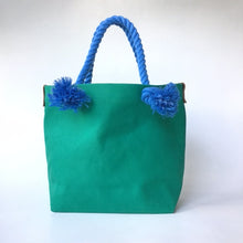 画像をギャラリービューアに読み込む, BRANCHES オリジナル トートバッグМ *珊瑚刺繍入り*グリーン(青刺繍、青紐)