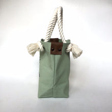 画像をギャラリービューアに読み込む, BRANCHES オリジナル トートバックS *珊瑚刺繍入り*スモーキーセラドン(グレー刺繍、白紐)