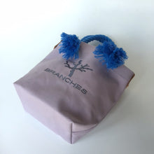画像をギャラリービューアに読み込む, BRANCHES オリジナル トートバッグ *珊瑚刺繍入り*ウィステリア(グレー刺繡、青紐)