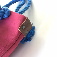 画像をギャラリービューアに読み込む, BRANCHES オリジナル トートバッグМ *珊瑚刺繍入り*ホットピンク(青刺繍、青紐)