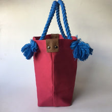 画像をギャラリービューアに読み込む, BRANCHES オリジナル トートバッグМ *珊瑚刺繍入り*ホットピンク(青刺繍、青紐)