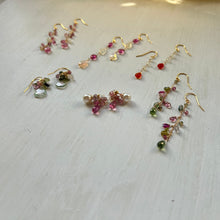 画像をギャラリービューアに読み込む, トルマリンとオパールのブーケピアス/ポスト