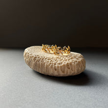 画像をギャラリービューアに読み込む, 🔹サージカルステンレス🔹 コーラルフープピアス/ゴールドメッキ