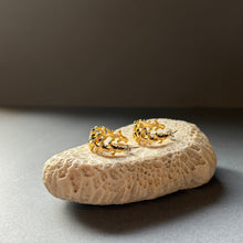 画像をギャラリービューアに読み込む, 🔹サージカルステンレス🔹 コーラルフープピアス/ゴールドメッキ