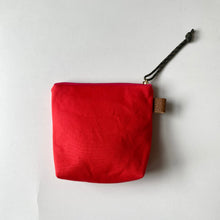 画像をギャラリービューアに読み込む, NEW✨ 珊瑚ロゴ刺繍ポーチ Sサイズ(レッド)