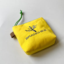 画像をギャラリービューアに読み込む, NEW✨ 珊瑚ロゴ刺繍ポーチ Sサイズ(イエロー)