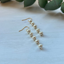 画像をギャラリービューアに読み込む, ✨NEW コットンパール5粒ピアス(5ミリ)