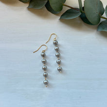画像をギャラリービューアに読み込む, ✨NEW コットンパール5粒ピアス(5ミリ)
