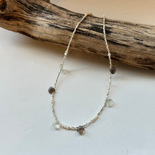 画像をギャラリービューアに読み込む, SVビーズと天然石のネックレス/スモーキー・グリーンクォーツ