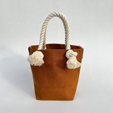 画像をギャラリービューアに読み込む, BRANCHES オリジナル トートバッグS *珊瑚刺繍入り*キャニオンブラウン(白刺繍、白紐)