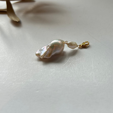 画像をギャラリービューアに読み込む, 淡水パールのチャーム