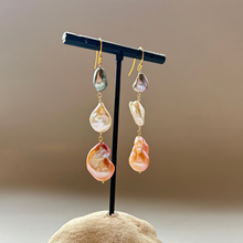 画像をギャラリービューアに読み込む, 淡水バロックパール大粒3粒ピアス /特大