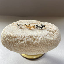 画像をギャラリービューアに読み込む, 🔹サージカルステンレス🔹珊瑚のイヤカフ/ゴールド