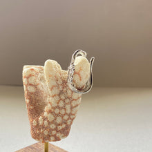 画像をギャラリービューアに読み込む, 🔹サージカルステンレス🔹ダブル珊瑚のイヤカフ