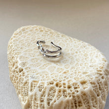 画像をギャラリービューアに読み込む, 🔹サージカルステンレス🔹ダブル珊瑚のイヤカフ