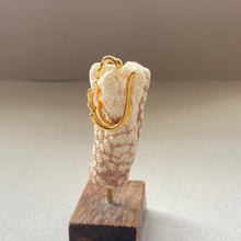 画像をギャラリービューアに読み込む, 🔹サージカルステンレス🔹ダブル珊瑚のイヤカフ/ゴールド