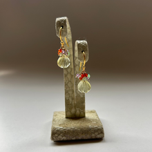 画像をギャラリービューアに読み込む, ✨NEW✨ シェル型 天然石のブーケピアス(タイプ⓵~⑩お選び下さい)