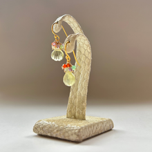 画像をギャラリービューアに読み込む, ✨NEW✨ シェル型 天然石のブーケピアス(タイプ⓵~⑩お選び下さい)