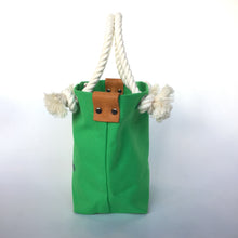 画像をギャラリービューアに読み込む, BRANCHES オリジナル トートバッグ *珊瑚刺繍入り*ライトグリーン(グレー刺繡、白紐)