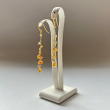 画像をギャラリービューアに読み込む, スぺサタイトガーネットのロングピアス