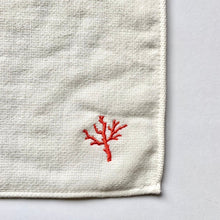 画像をギャラリービューアに読み込む, BRANCHES オリジナル 珊瑚刺繍入りミニハンカチタオル