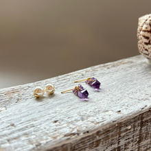 画像をギャラリービューアに読み込む, アメシスト花束ポストピアス/ツイスト