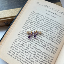 画像をギャラリービューアに読み込む, アメシスト花束ポストピアス/ツイスト