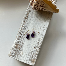 画像をギャラリービューアに読み込む, アメシスト花束ピアス/タンブル