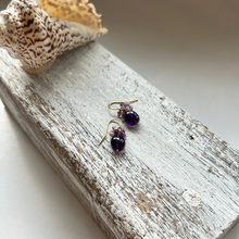 画像をギャラリービューアに読み込む, アメシスト花束ピアス/タンブル