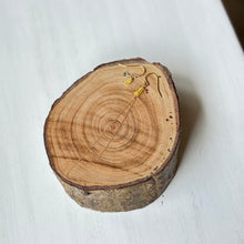 画像をギャラリービューアに読み込む, ✨NEW【9月誕生石】サファイアのアシメピアス/イエロー