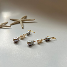 画像をギャラリービューアに読み込む, 淡水twin'sパールピアス(3粒)