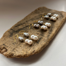 画像をギャラリービューアに読み込む, 淡水twin'sパールピアス(2粒)