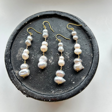 画像をギャラリービューアに読み込む, 淡水twin'sパールピアス(3粒)