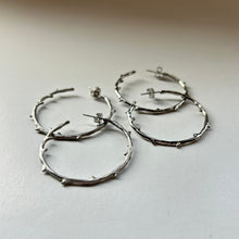 画像をギャラリービューアに読み込む, 🔹サージカルステンレス🔹 コーラルフープピアス / つや消し