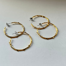 画像をギャラリービューアに読み込む, 🔹サージカルステンレス🔹 コーラルフープピアス / ゴールドメッキ (つや消し)