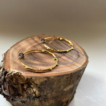 画像をギャラリービューアに読み込む, 🔹サージカルステンレス🔹 コーラルフープピアス / ゴールドメッキ (鏡面)