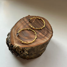 画像をギャラリービューアに読み込む, 🔹サージカルステンレス🔹 コーラルフープピアス / ゴールドメッキ (つや消し)