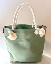 画像をギャラリービューアに読み込む, BRANCHES オリジナル トートバッグМ *珊瑚刺繍入り*スモーキーセラドン(白刺繍、白紐)