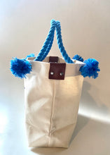 画像をギャラリービューアに読み込む, BRANCHES オリジナル トートバッグМ *珊瑚刺繍入り*キナリ(青刺繍、青紐)