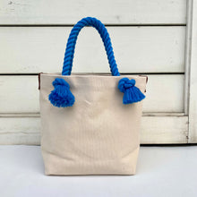 画像をギャラリービューアに読み込む, BRANCHES オリジナル トートバッグМ *珊瑚刺繍入り*キナリ(グレー刺繍、青紐)