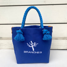 画像をギャラリービューアに読み込む, BRANCHES オリジナル トートバッグМ *珊瑚刺繍入り*ロイヤルブルー(白刺繍、青紐)